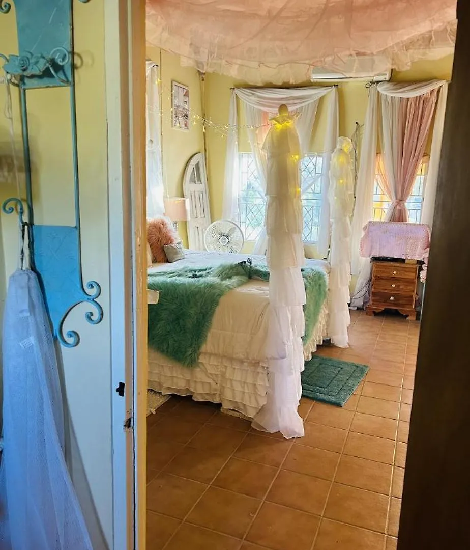 Holiday home Coral Cove Cottage Negril